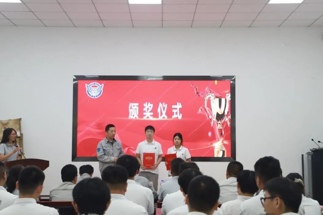 1753932869695692.jpg 4.jpg